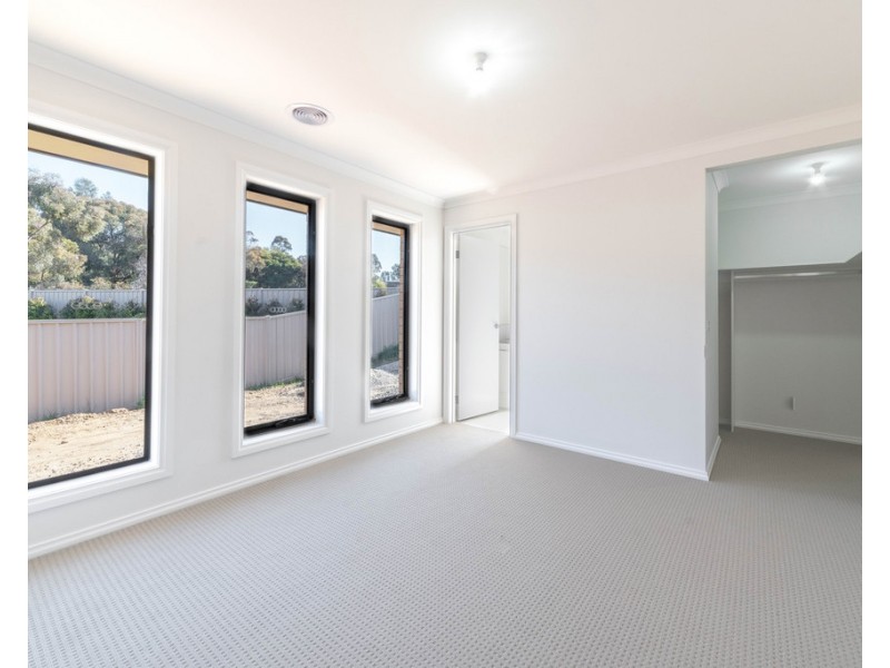 15 Quartz Place, Golden Square VIC 3555