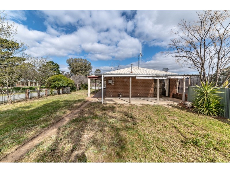 11 Regent Street, Kangaroo Flat VIC 3555
