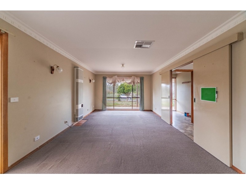 11 Regent Street, Kangaroo Flat VIC 3555