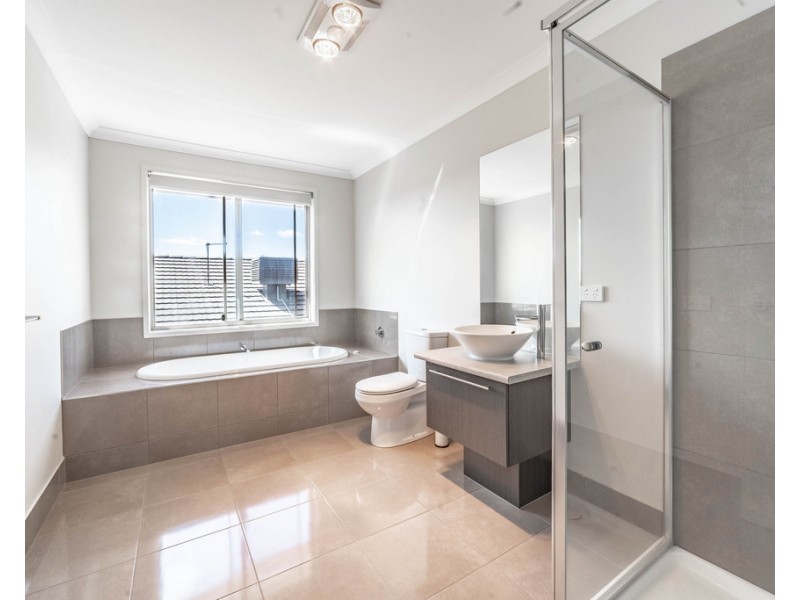 7 Benwerren Close, Strathdale VIC 3550