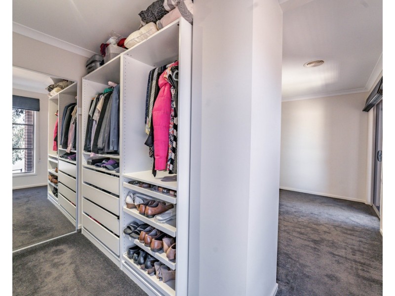 7 Benwerren Close, Strathdale VIC 3550