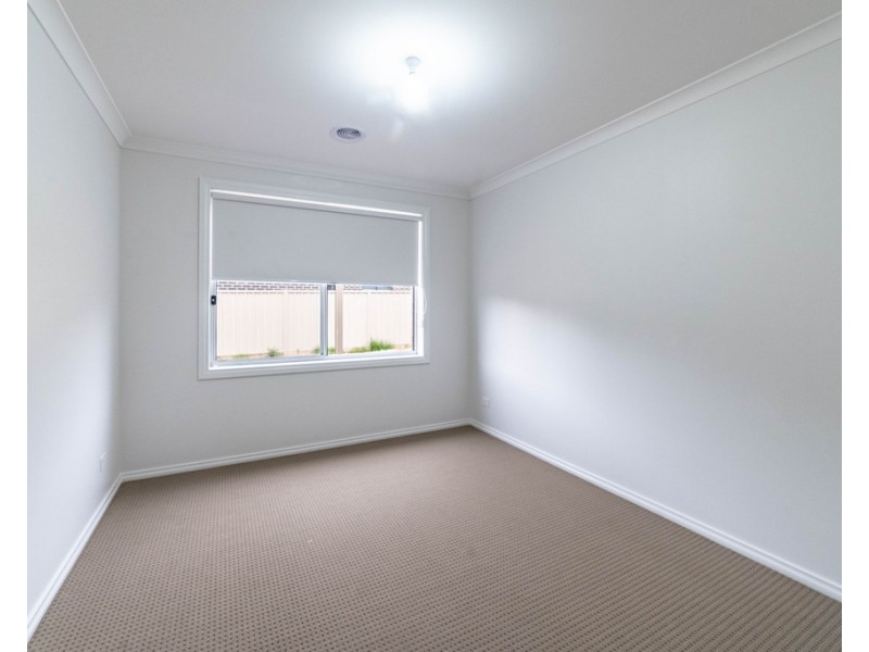 16 Quartz Place, Golden Square VIC 3555
