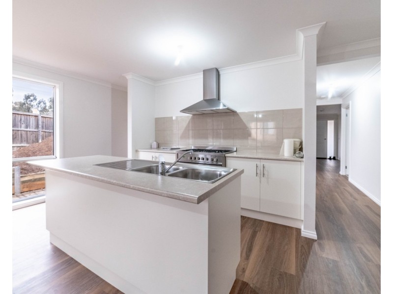 16 Quartz Place, Golden Square VIC 3555