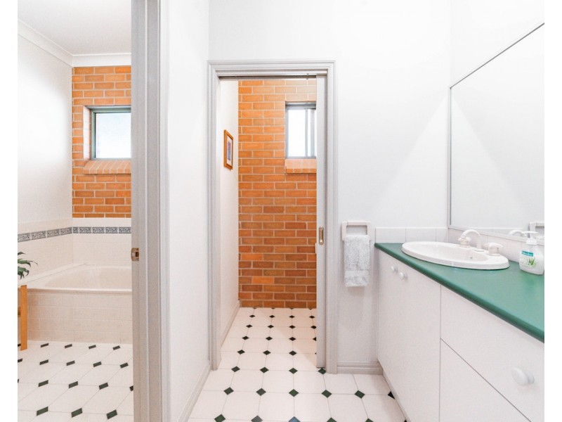 40 Broodie Street, Heathcote VIC 3523