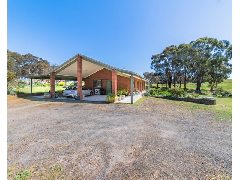 40 Broodie Street, Heathcote VIC 3523