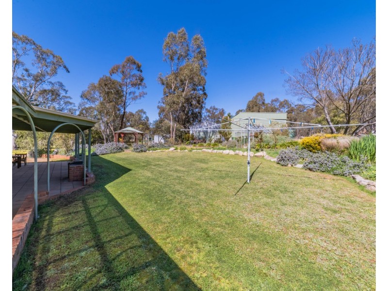 40 Broodie Street, Heathcote VIC 3523