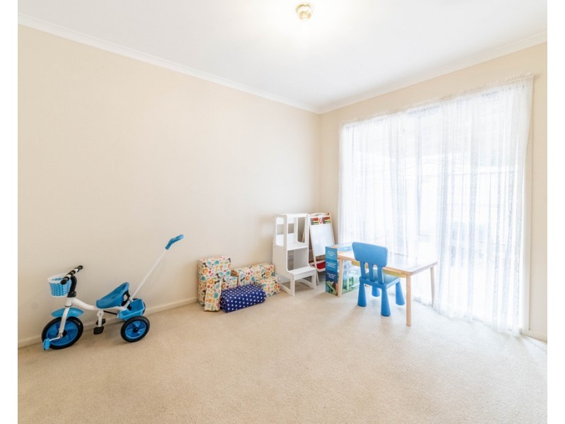 18 Ross Street, White Hills VIC 3550