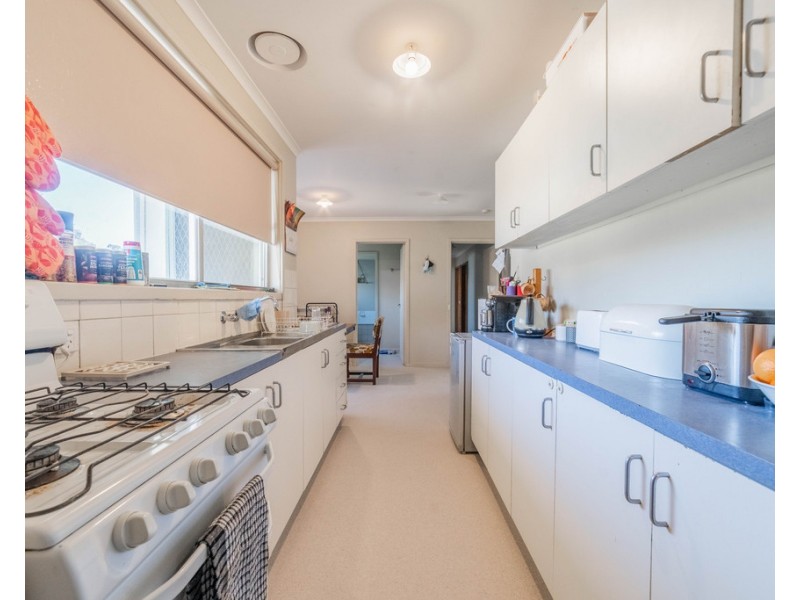 8 Meggs Court, California Gully VIC 3556