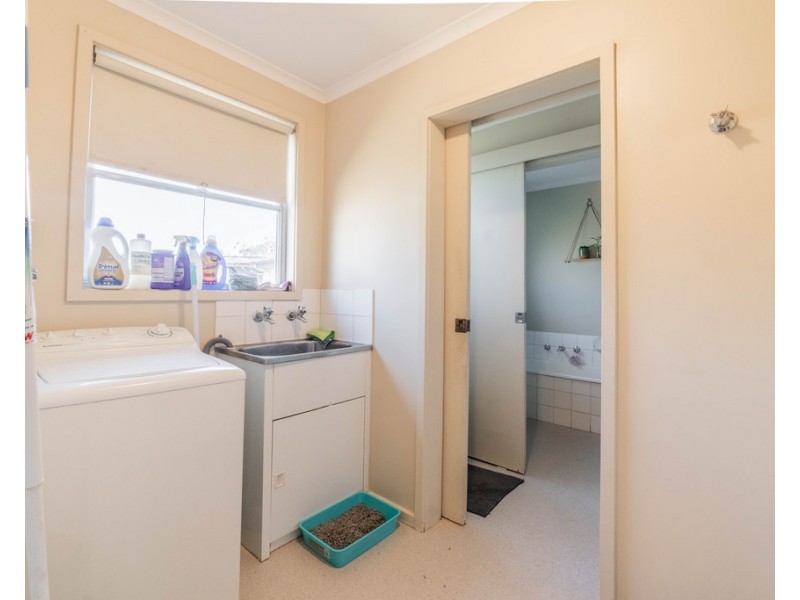 8 Meggs Court, California Gully VIC 3556