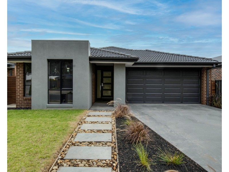 42 Yellowgum Drive, Epsom VIC 3551