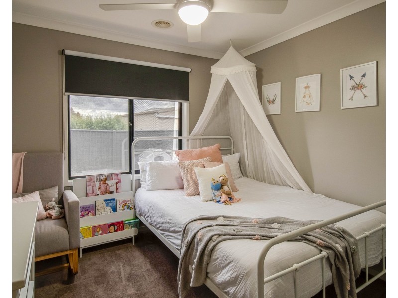 42 Yellowgum Drive, Epsom VIC 3551