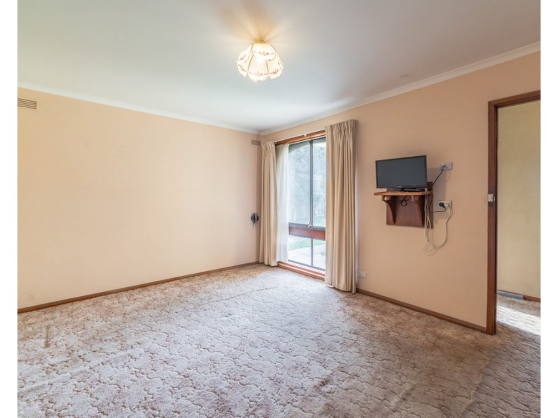 24 Green Street, California Gully VIC 3556