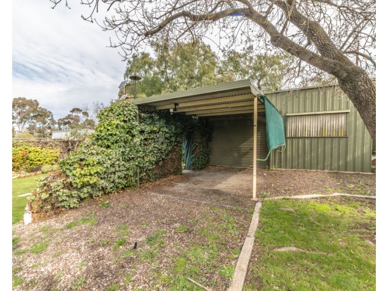 24 Green Street, California Gully VIC 3556