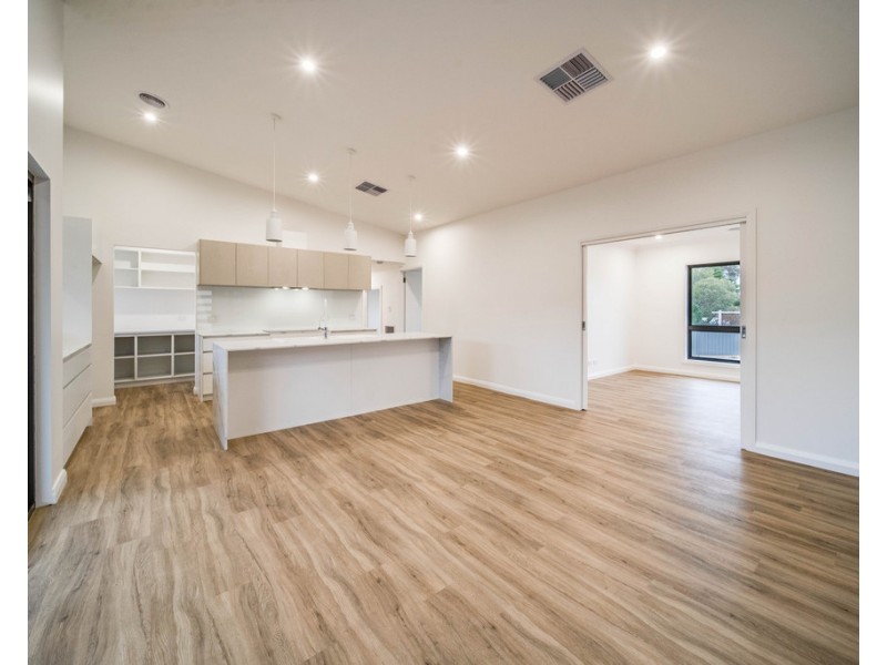 1 Hill View Court, Mckenzie Hill VIC 3451