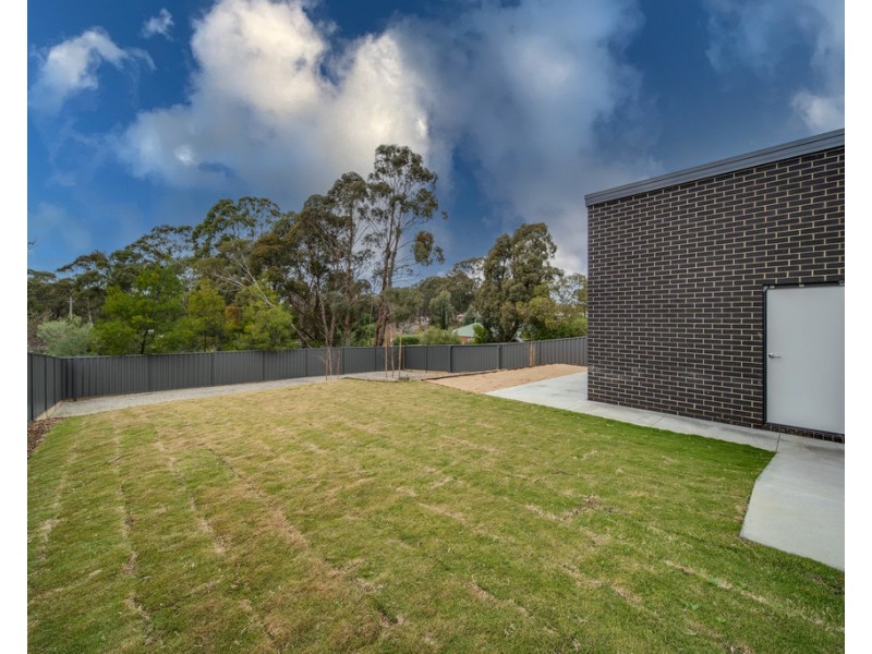 1 Hill View Court, Mckenzie Hill VIC 3451