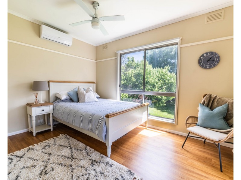 155 Bobs Street, White Hills VIC 3550