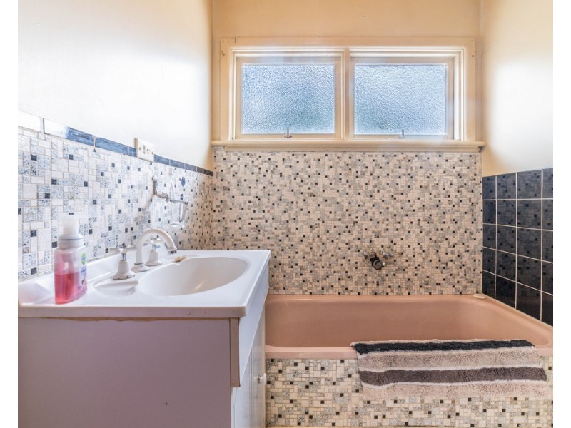 3 Barney Street, North Bendigo VIC 3550