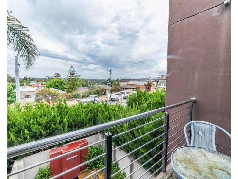 2/374 Barnard Street, Ironbark VIC 3550