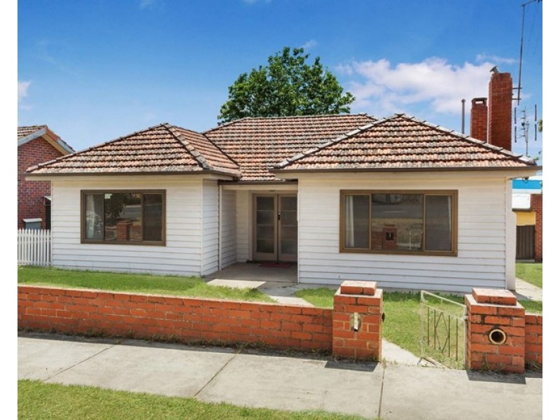 142 Gladstone Street, Quarry Hill VIC 3550