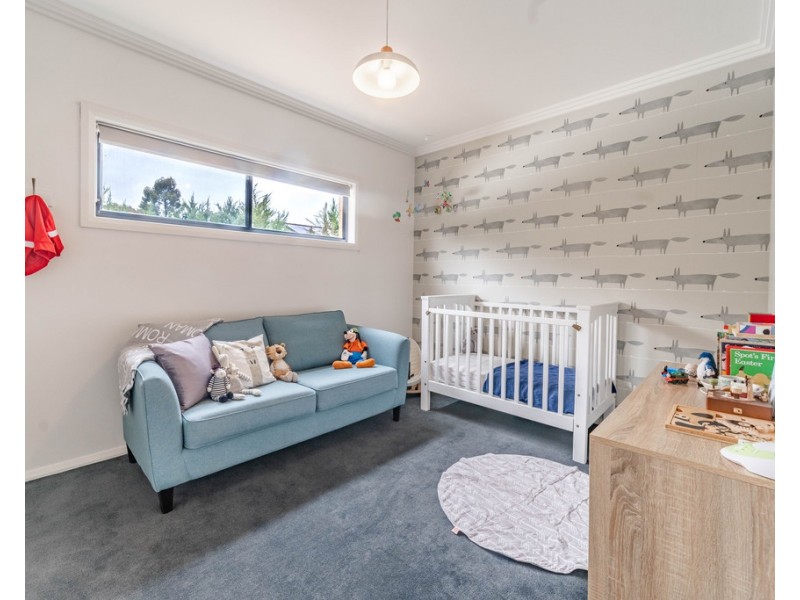 10 Claremont Terrace, Strathdale VIC 3550