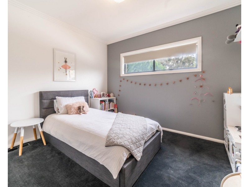 10 Claremont Terrace, Strathdale VIC 3550