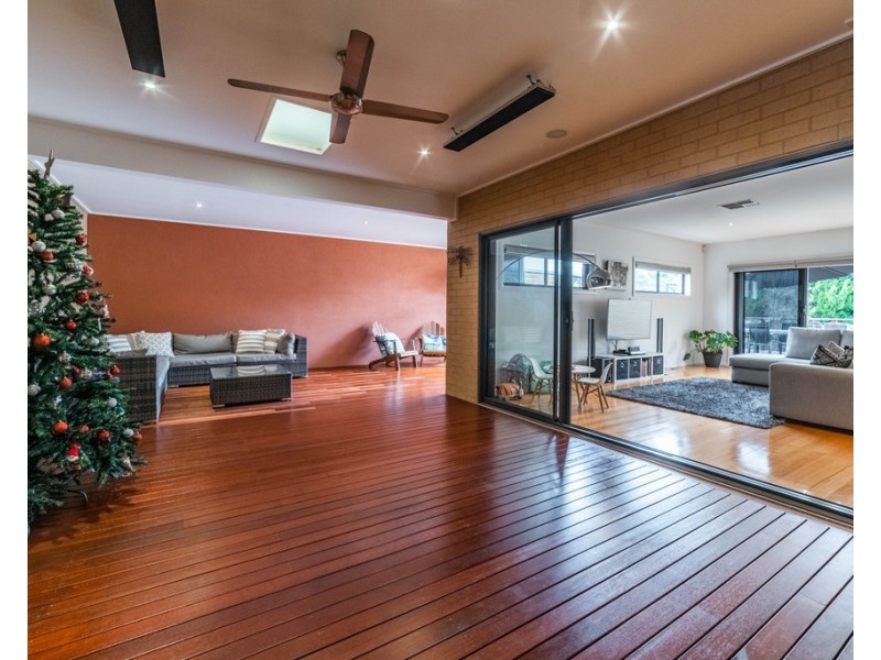 10 Claremont Terrace, Strathdale VIC 3550