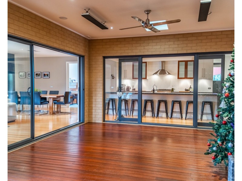 10 Claremont Terrace, Strathdale VIC 3550