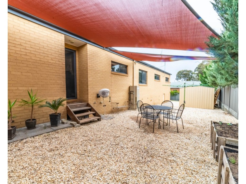 10 Claremont Terrace, Strathdale VIC 3550