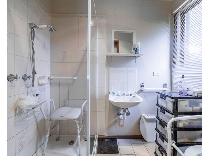 27 Frederick Street, North Bendigo VIC 3550