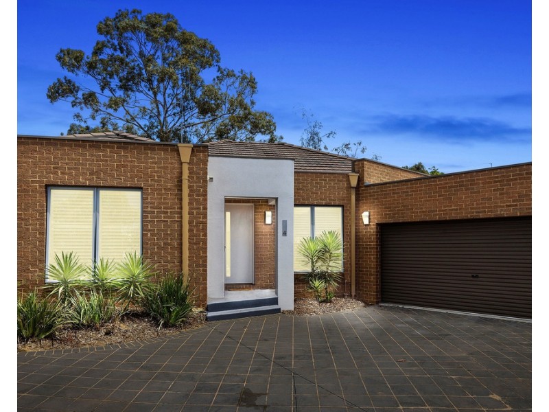 4/7A Curtin Street, Kennington VIC 3550