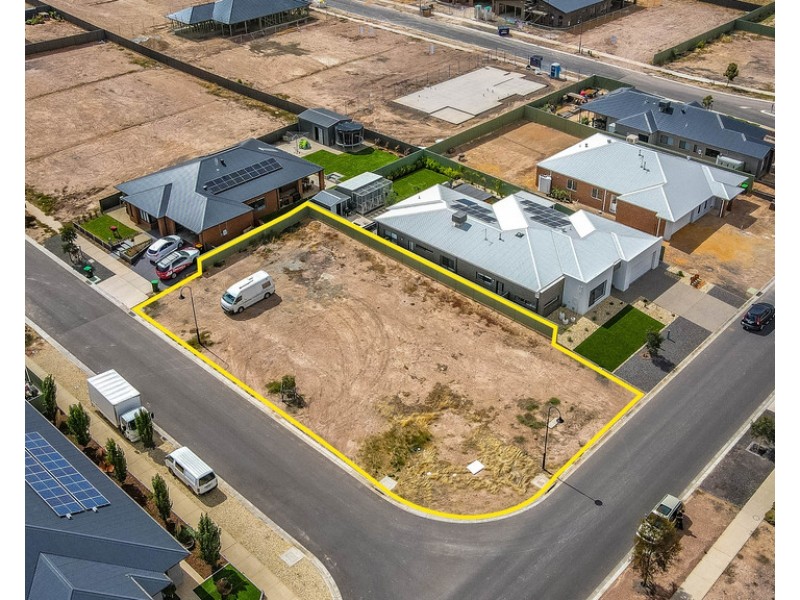 21 Aberdeen Drive, Junortoun VIC 3551