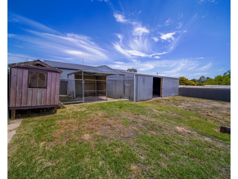 14 Walker Street, Long Gully VIC 3550