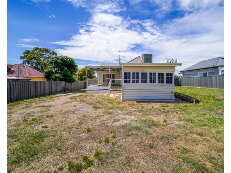 14 Walker Street, Long Gully VIC 3550