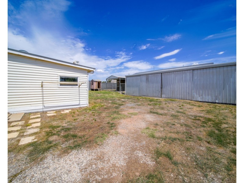 14 Walker Street, Long Gully VIC 3550