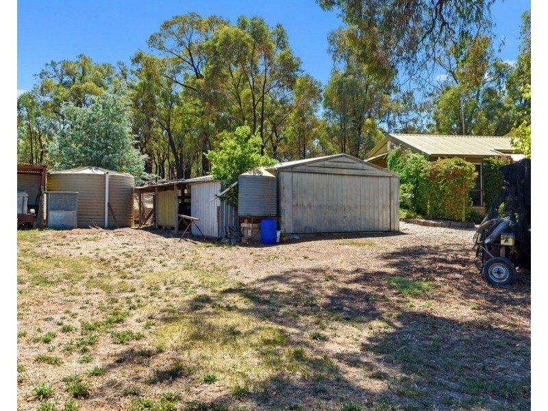 196 Sailors Gully Road, Sailors Gully VIC 3556