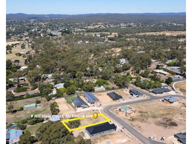 9 Hill View Court, Mckenzie Hill VIC 3451