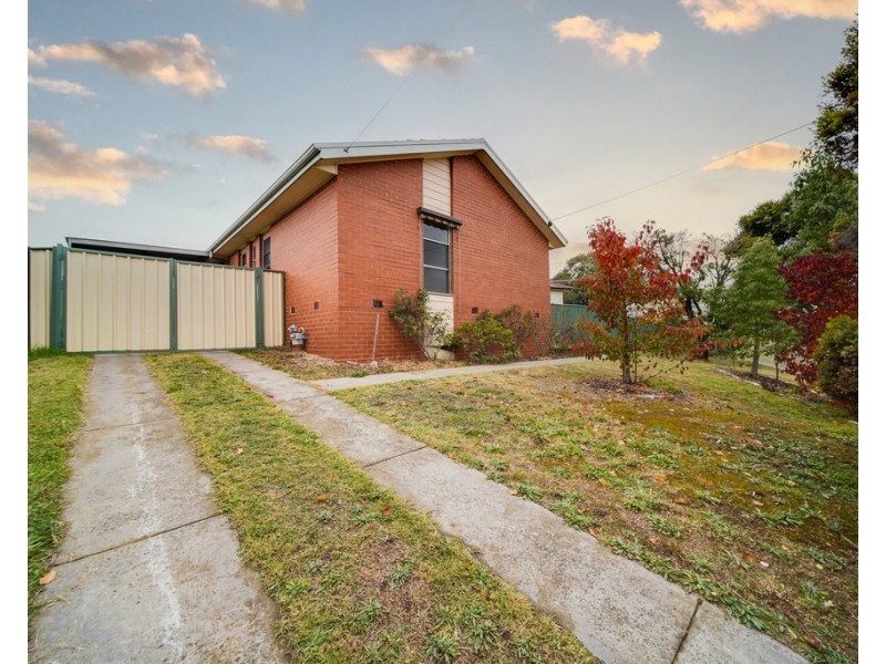 9 Wells Street, Long Gully VIC 3550