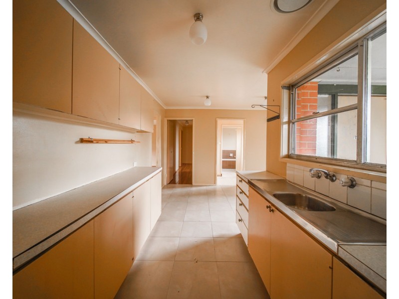 9 Wells Street, Long Gully VIC 3550