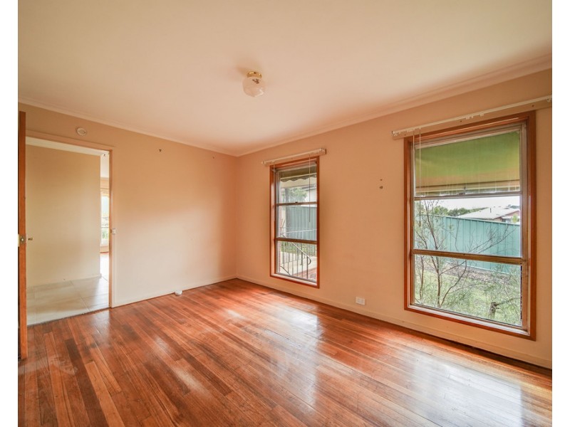 9 Wells Street, Long Gully VIC 3550