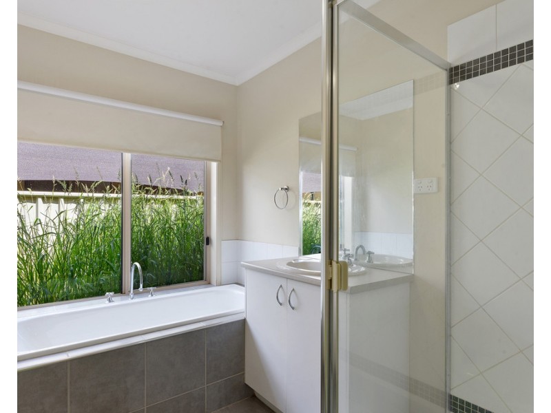 3 Manna Gum Drive, Epsom VIC 3551