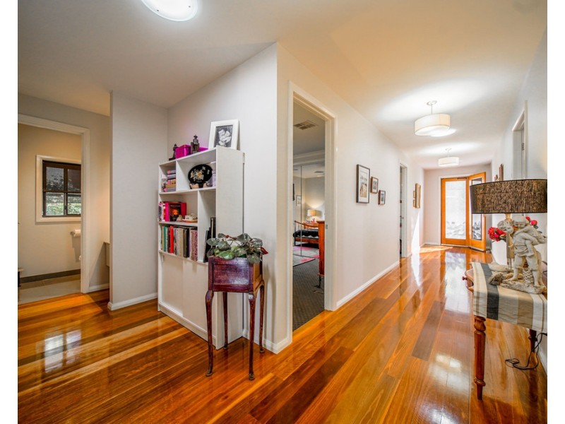 29 Cousins Street, Strathdale VIC 3550