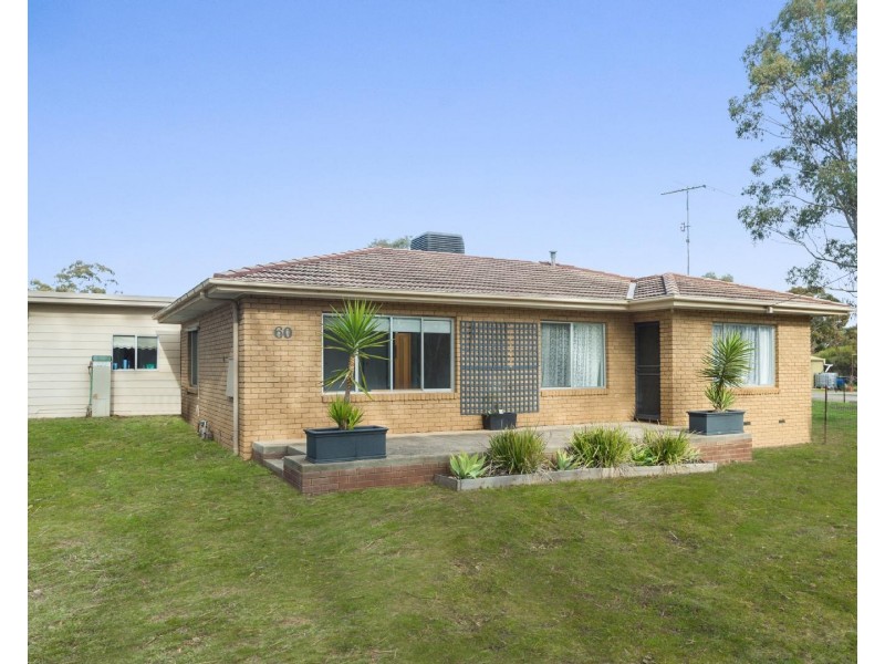 60 Golf Course Road, Ascot VIC 3364