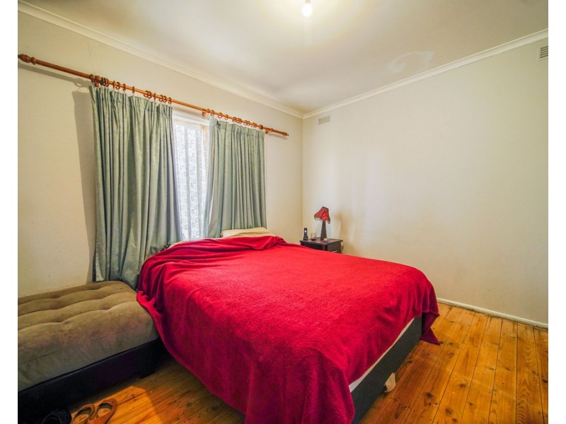 60 Golf Course Road, Ascot VIC 3364