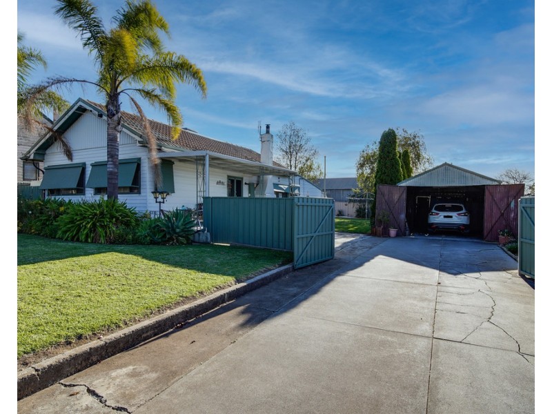 13 Castle Street, North Bendigo VIC 3550