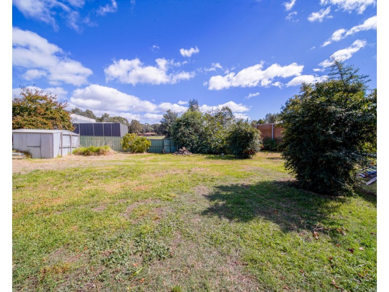 18 Bolton Drive, Kennington VIC 3550