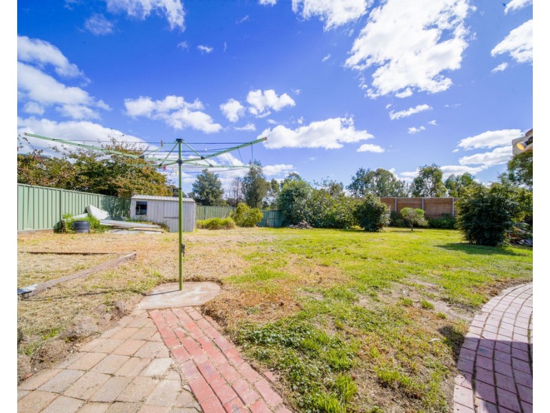 18 Bolton Drive, Kennington VIC 3550