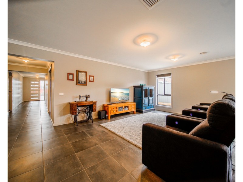 38 Lancaster Drive, Jackass Flat VIC 3556