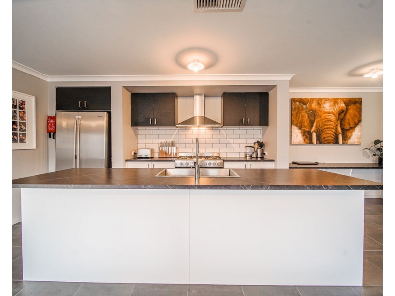 38 Lancaster Drive, Jackass Flat VIC 3556