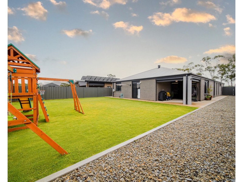 38 Lancaster Drive, Jackass Flat VIC 3556