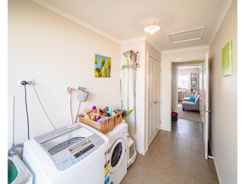 18 Melinda Street, California Gully VIC 3556